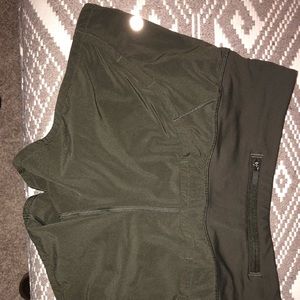 size 2 army green lulu lemon speed short